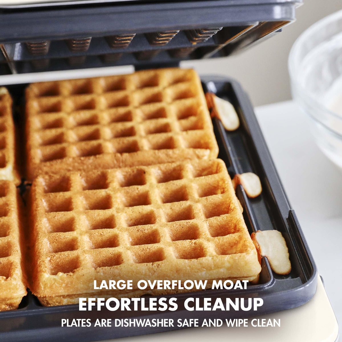 4 Square Belgian Waffle Maker with Adjustable Browning Control